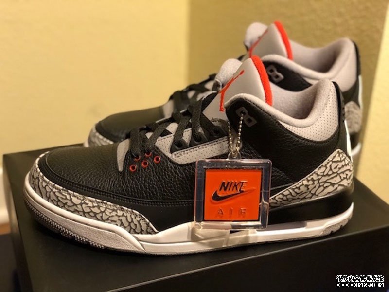 AJ3黑水泥真假对比 AJ3黑水泥2018复刻版鉴定方法 AJ3黑水泥真假对比 AJ3黑水泥2018复刻版鉴定方法