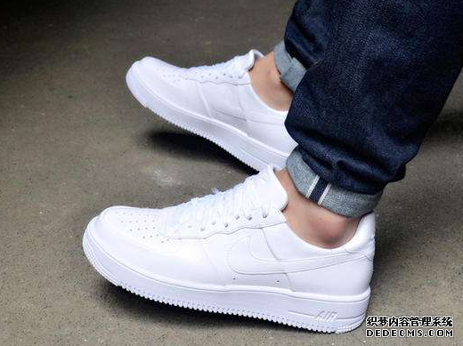 耐克空军一号怎么分辨真假 Nike空军一号真假鉴定 耐克空军一号怎么分辨真假 Nike空军一号真假鉴定