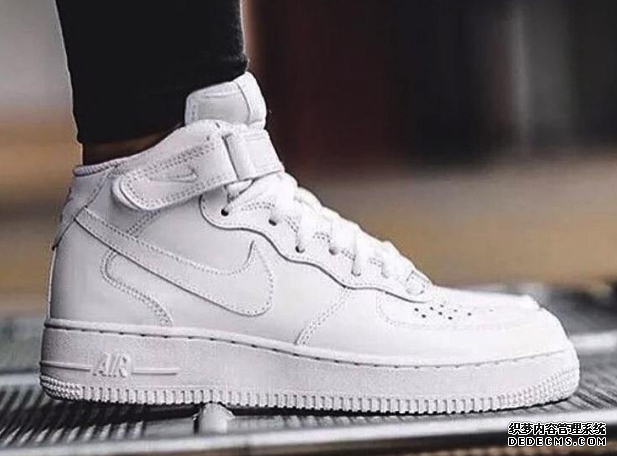 耐克空军一号怎么分辨真假 Nike空军一号真假鉴定 耐克空军一号怎么分辨真假 Nike空军一号真假鉴定